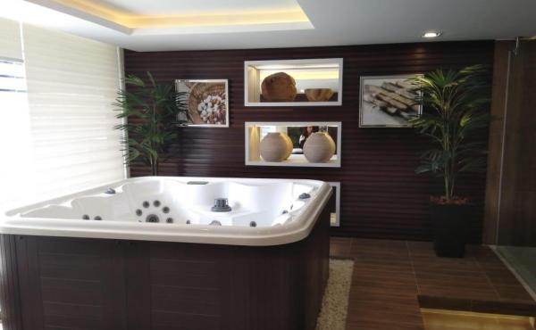 Jacuzzi