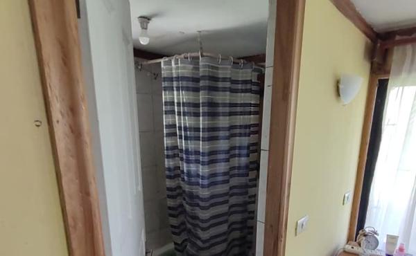 Baño en cuarto