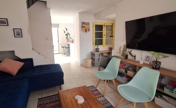Living, piso ceramica